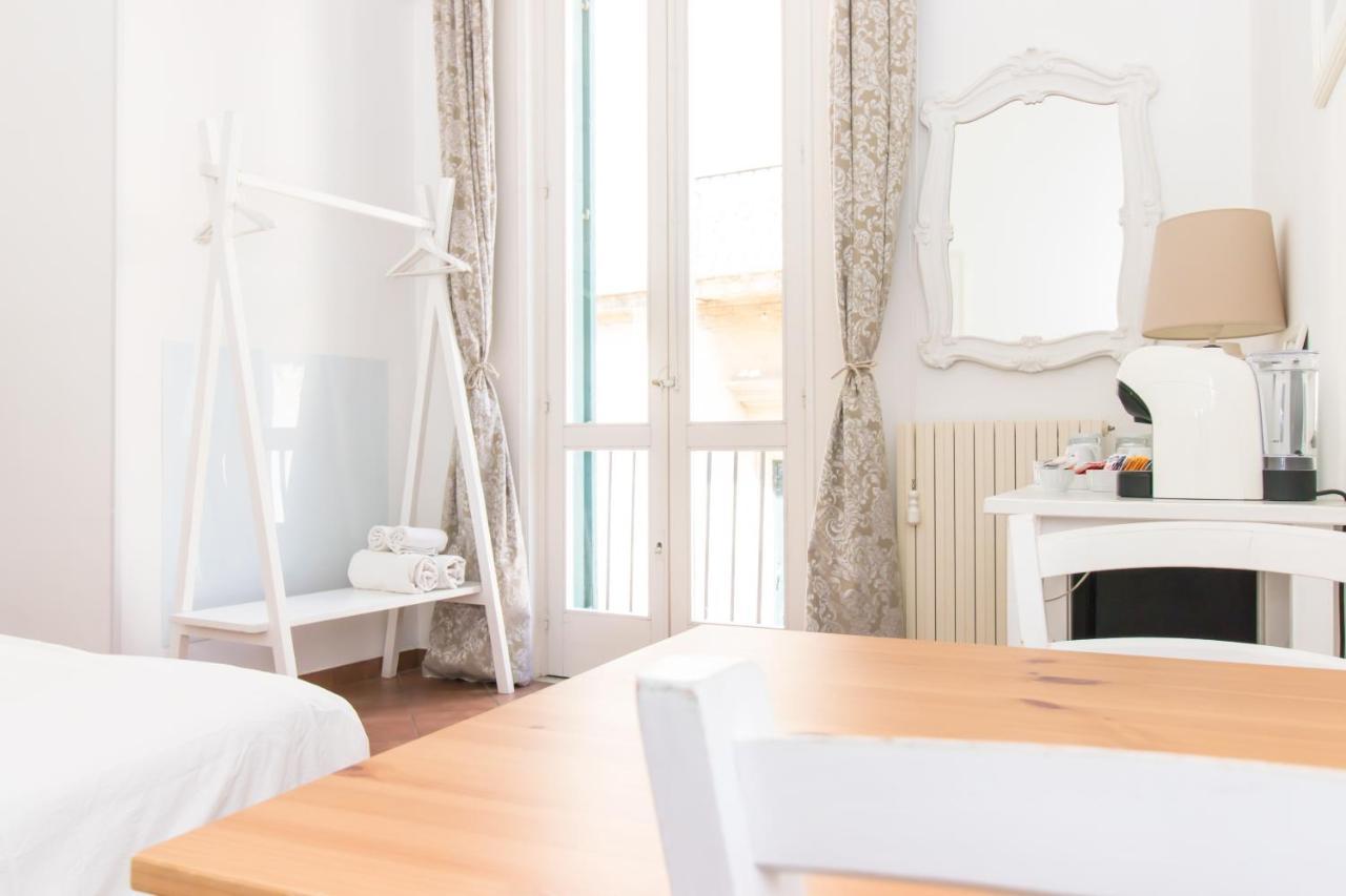 And So Bed and Breakfast Lecce Exteriör bild