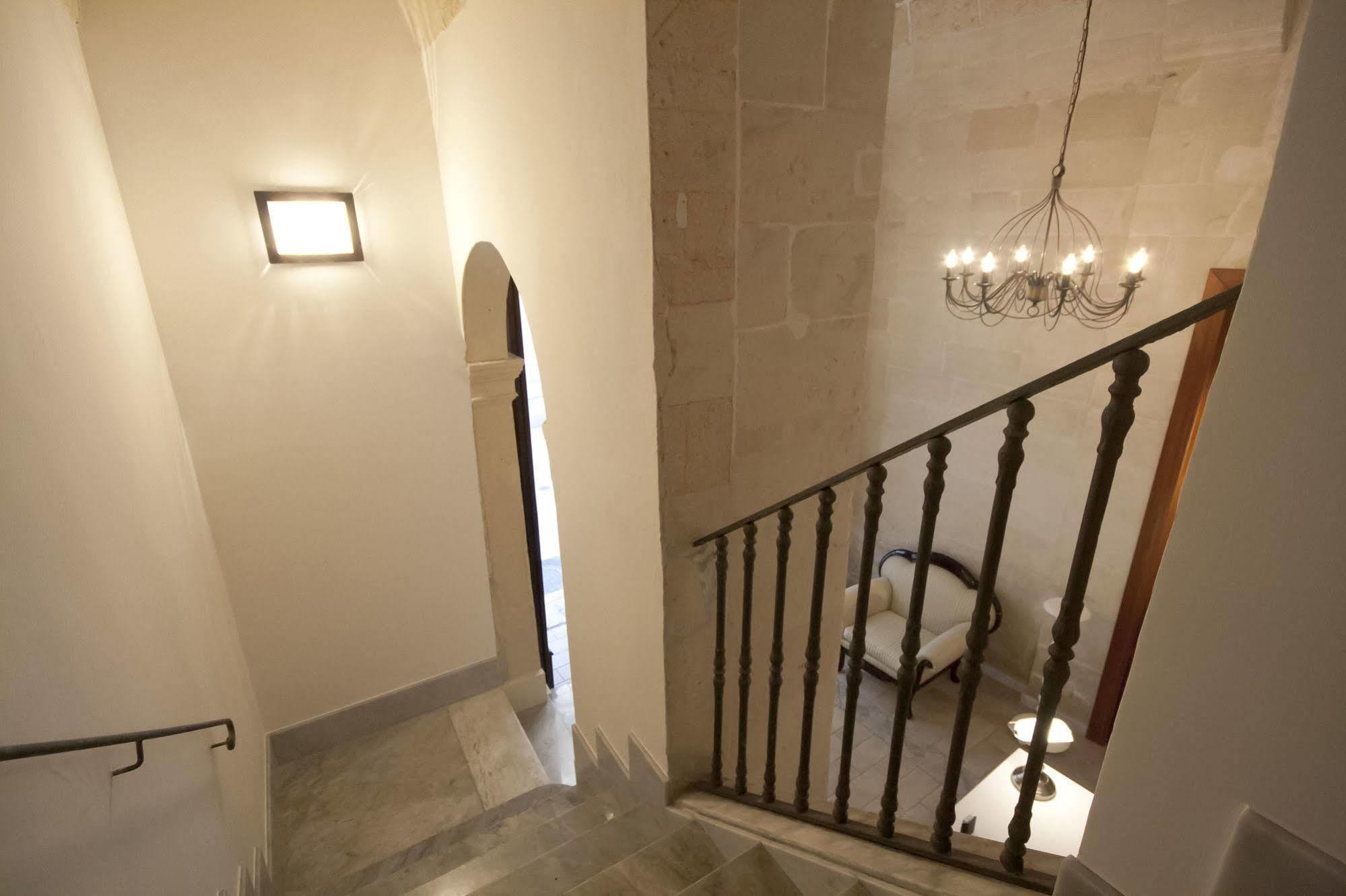 And So Bed and Breakfast Lecce Exteriör bild